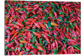 Quadro em plexi-alumínio Red hot chiles in the market, Fes, Morocco