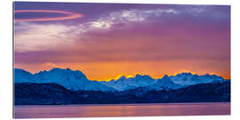 Tableau en plexi-alu Sunrise on mountains and Chilkat River, Alaska