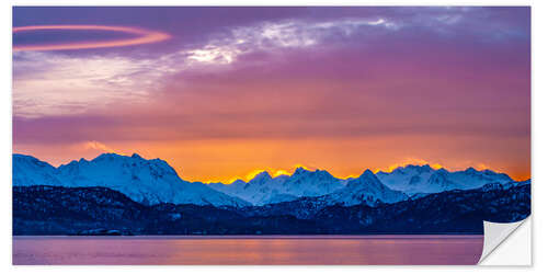 Selvklebende plakat Sunrise on mountains and Chilkat River, Alaska