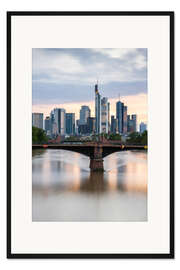 Gerahmter Kunstdruck Skyline Frankfurt am Abend