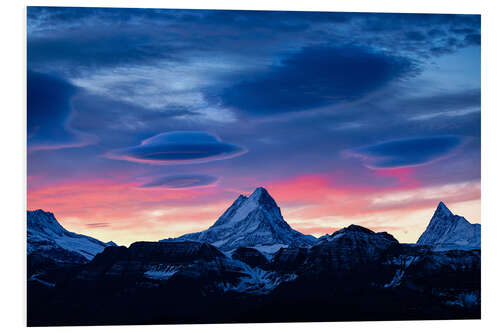 Tableau en PVC Lenticular clouds during sunrise behind Schreckhorn