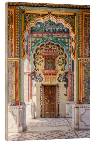 Puutaulu Ornate corridor, India