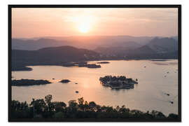 Gerahmter Kunstdruck Sonnenuntergang über dem Udaipur-See, Indien