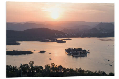 Tableau en PVC Sunset over Udaipur Lake, India