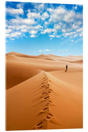 Akrylbilde Woman in the Sahara Desert, Erg Murzuq, Fezzan, Libya - Jones &amp; Shimlock