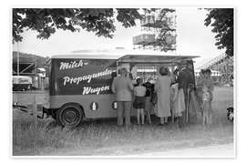 Reprodução Milk wagon at the Eidgenössischer Turnfest in Zurich, 1955