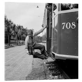 Tableau en verre acrylique Photographer Fred Eberhardt, in action in Basel, 1941
