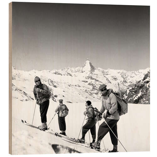 Puutaulu Skiiers at Adler Pass, Switzerland, 1946