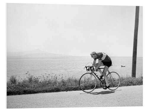 Bilde på skumplate Ferdy Kübler drives along Lake Geneva, 1950