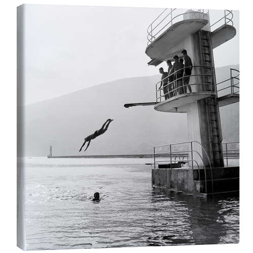 Leinwandbild Sprungturm im Strandbad Biel, Schweiz, 1942