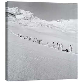 Tableau sur toile Rescue of plane crash on Gauligletscher, 1946