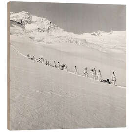 Holzbild Rettung des Flugzeugabsturzes auf der  Gauligletscher, 1946