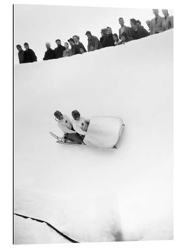 Quadro em plexi-alumínio Swiss bobsledders in St. Moritz, 1948