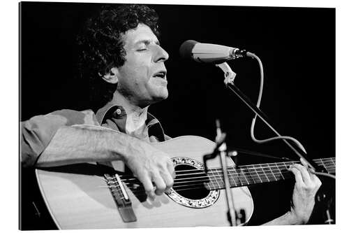 Galleriataulu Leonard Cohen at the Montreux Jazz Festival, 1976