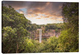 Canvastavla Chamarel waterfall at sunset, Mauritius, Africa - Jan Wehnert