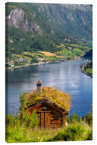 Obraz na płótnie Alpine hut with a view of Olden in Norway