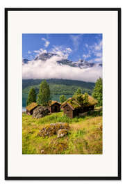 Gerahmter Kunstdruck Urige Almhütten Breng Seter, See Lovatnet, Norwegen