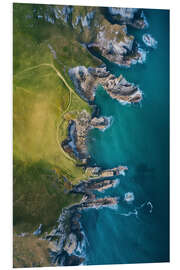 Hartschaumbild Luftbild der Felsküste von Cornwall, England