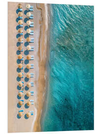 Hartschaumbild Luftbild Strand mit Sonnenschirmen auf Kreta, Griechenland