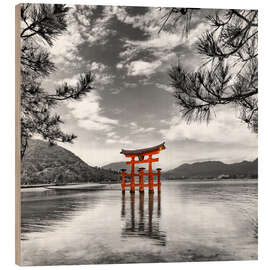 Puutaulu Vermilion Gate of Itsukushima Shrine on Miyajima - Melanie Viola