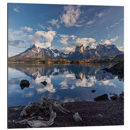 Alubild See vor dem Torres del Paine in Patagonien