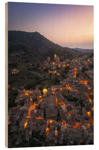 Trätavla Valldemossa at dusk, Mallorca