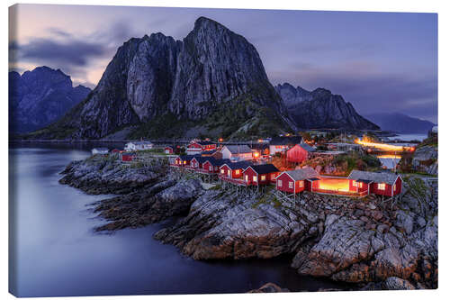 Leinwandbild Abend im Fischerdorf Hamnoy, Lofoten, Norwegen