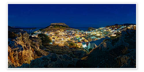 Poster Illuminated town of Lindos with Acropolis at sunset