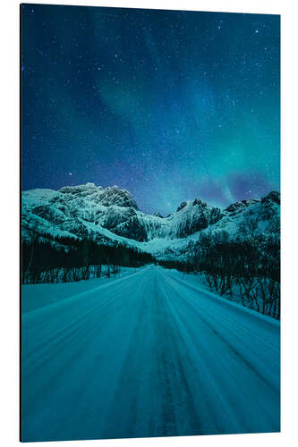 Aluminium print Northern lights over a wintry road in Norway