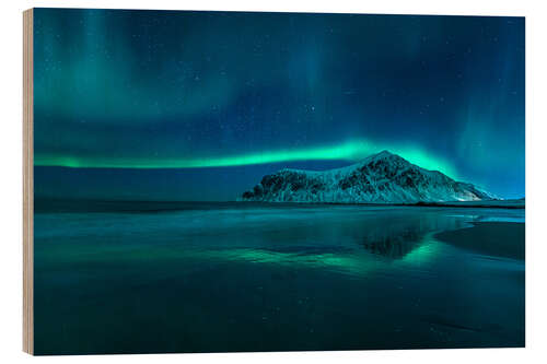 Stampa su legno Northern lights on a beach in Lofoten