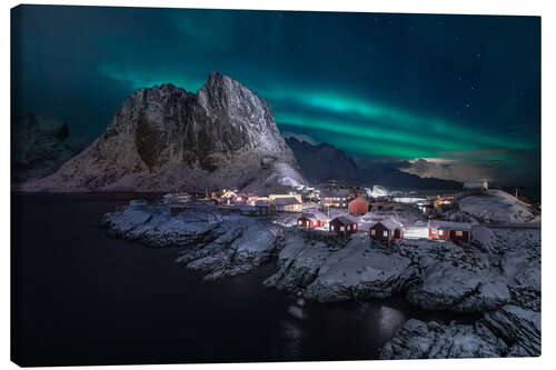 Stampa su tela Polar lights over a snow-covered fishing village, Lofoten