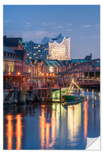 Sticker mural Elbphilharmonie and Speicherstadt in the evening