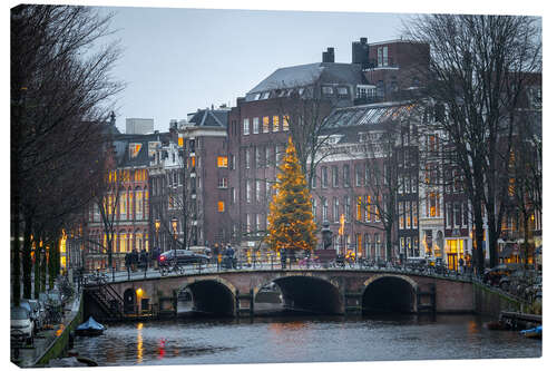 Lienzo Christmas tree on a bridge in Amsterdam