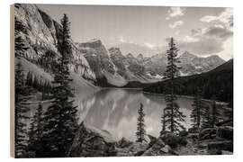 Wood print Lake Moraine and mountain peaks, Canada - Matteo Colombo
