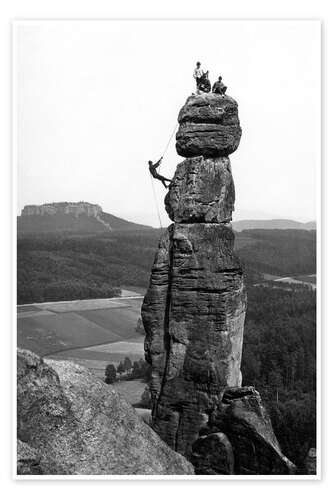 Póster Mountaineer on the Barbarine rock needle, Saxon Switzerland, 1920s