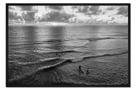 Gerahmter Kunstdruck Surfer im Meer, Siargao, Philippinen