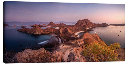 Tableau sur toile Sunrise over the island, Komodo, Indonesia