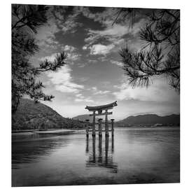 Hartschaumbild Torii auf Insel Miyajima in Hiroshima