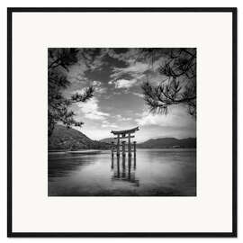 Gerahmter Kunstdruck Torii auf Insel Miyajima in Hiroshima