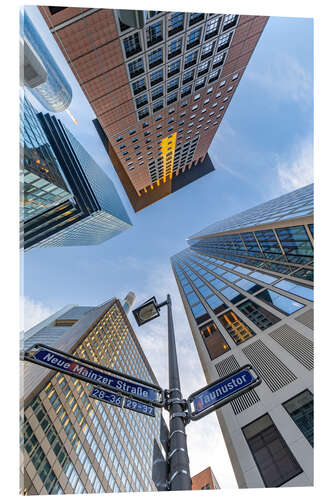 Cuadro de metacrilato Look up in Frankfurt am Main between the skyscrapers
