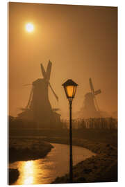 Tableau en verre acrylique Light at Dutch windmills at sunrise - Martin Podt