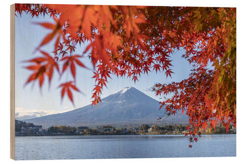 Tableau en bois Red autumn leaves at Lake Kawaguchi with Mount Fuji