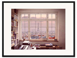 Gerahmter Kunstdruck Eiffelturm aus einem Fenster - Assaf Frank