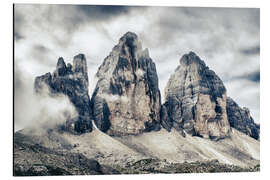 Aluminiumtavla Three Peaks in the Fog, Italy