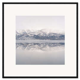 Impresión de arte enmarcada Snow-capped mountains in Hokkaido, Japan - Philipp Dase