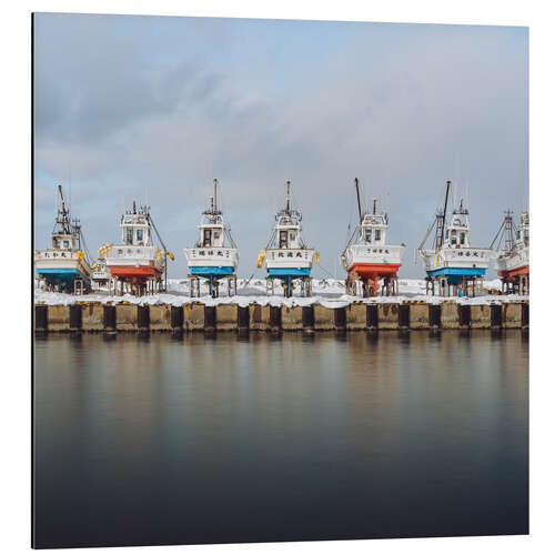 Alumiinitaulu Colourful Japanese fishing boats in winter storage