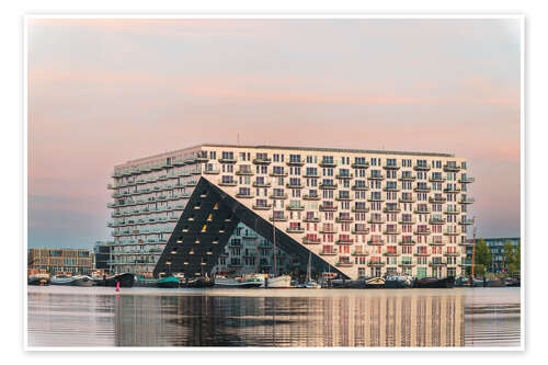 Poster Modernes Gebäude Spiegelung auf dem Meer