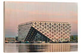 Holzbild Modernes Gebäude Spiegelung auf dem Meer - George Pachantouris