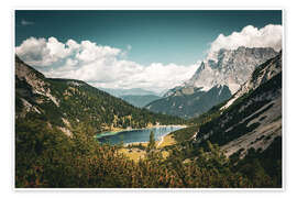 Wandbild Blick ins Tal auf Bergsee - Flo Klein