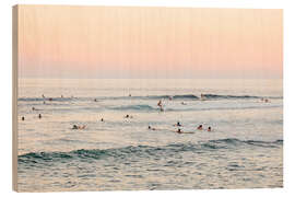 Holzbild Surfer im Meer bei Sonnenuntergang